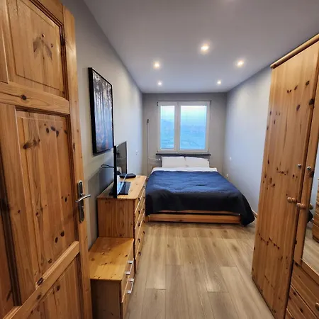 Sense - Z Widokiem Na Gory I Bielawa (Dzierzoniow)