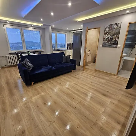 Sense - Z Widokiem Na Gory I